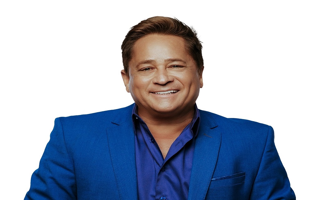 Cantor celebra mais de quatro décadas de carreira com projeto audiovisual