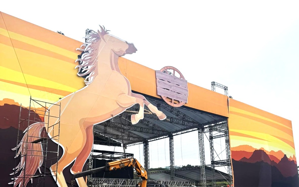 Maior palco já montado na história do evento vai receber grandes nomes da música