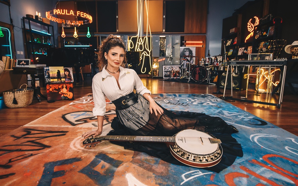 Artista leva sucessos da carreira e faixas do mais recente álbum