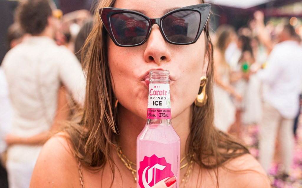 Com previsão de 4 mil visitantes, o evento open food e open bar recebe "A Ice oficial do Sertanejo"