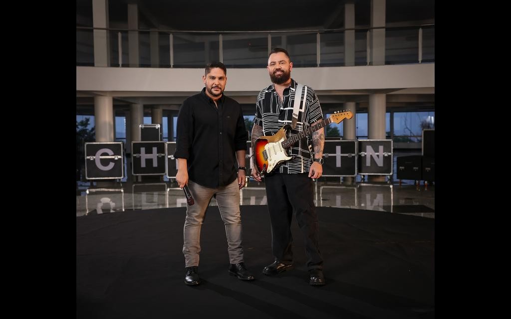 Dupla ícone da música sertaneja celebra duas décadas de sucessos