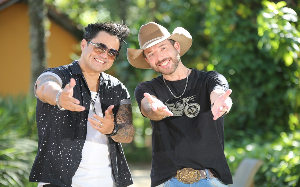 Gilson e Lucca lançam projeto sertanejo e se apresentam no Villa Country