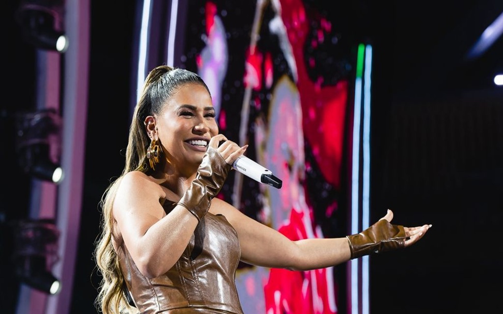 Cantora segue em ascensão com novos lançamentos
