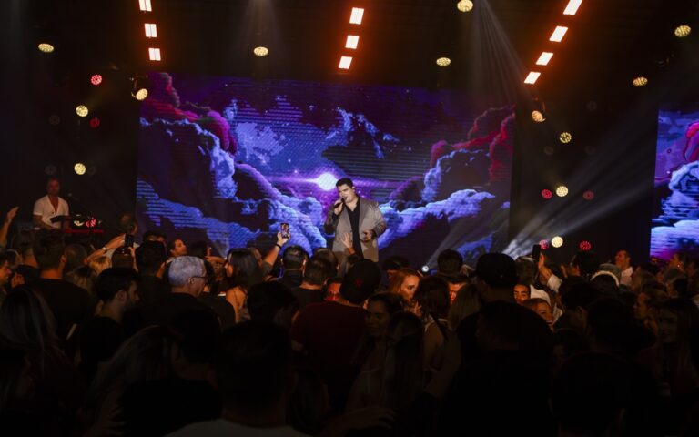 Conrado, o Tenor Sertanejo, revela três dicas infalíveis para compor músicas que emocionam