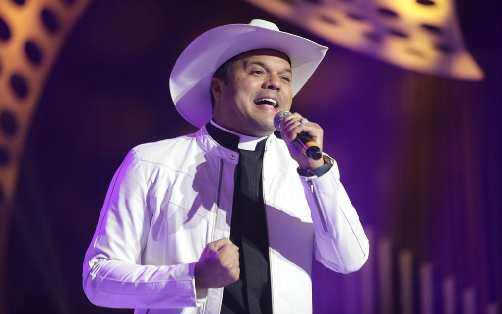 Conhecido como o “Padre Sertanejo do Brasil”, o religioso apresenta no novo show