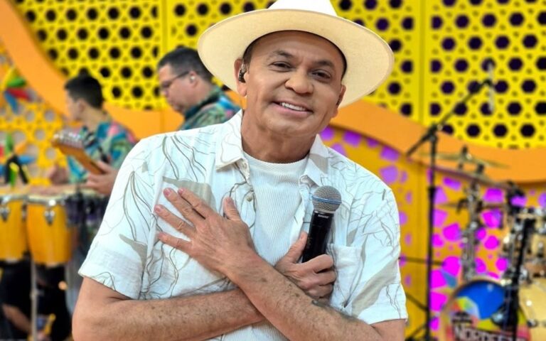 Frank Aguiar recebe em seu programa Fábio Carneirinho, Brisa Star e Jhotapê