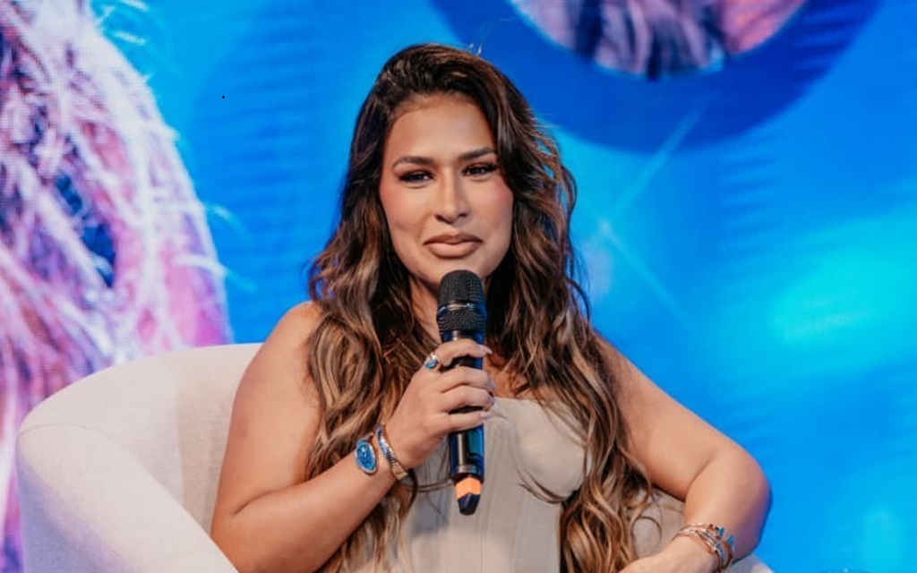 Simone Mendes apresenta “O Melhor de Mim” em evento exclusivo e lança o primeiro volume do DVD