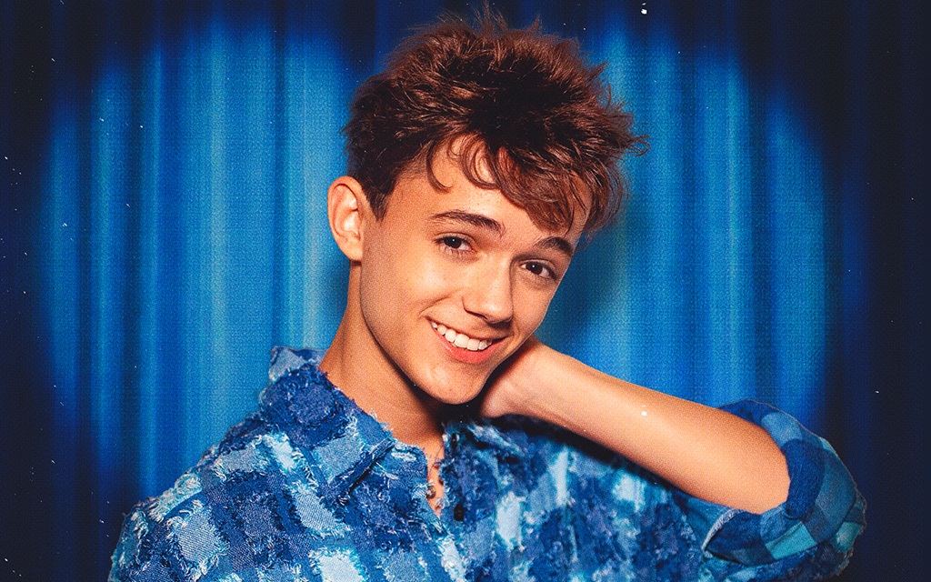 Pedro Tirolli lança “A Gente Combinou” e reforça sua conexão com a música