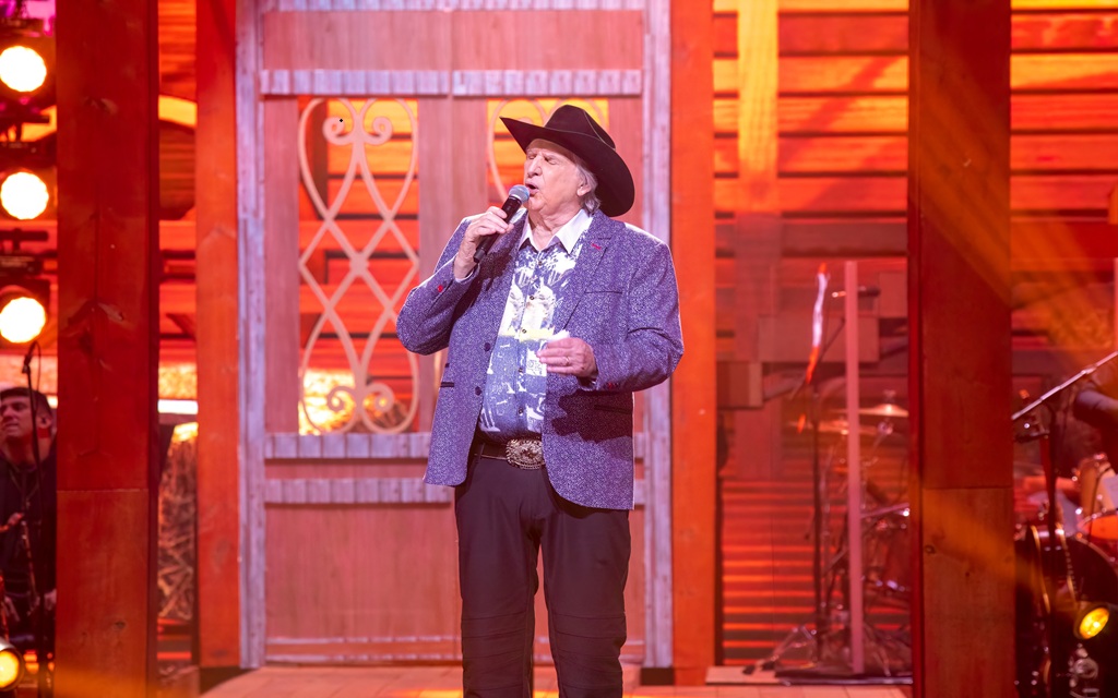 Sérgio Reis retorna ao Teatro Bradesco com show especial