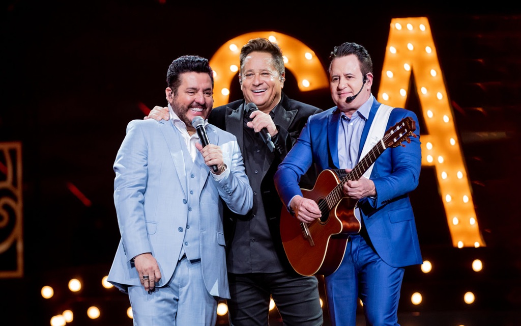 Leonardo e Bruno & Marrone protagonizam despedida histórica do projeto “Cabaré”