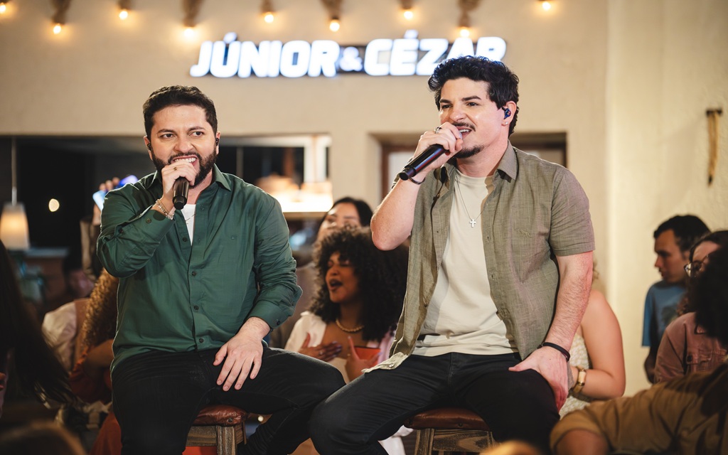 Júnior e Cézar transformam sucesso “Cheiro de Culpado” em minidrama para as redes sociais
