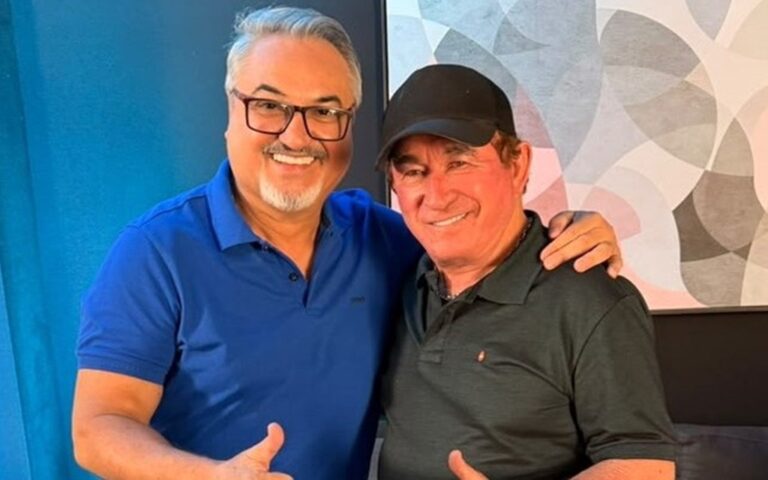 Amado Batista revisita sua carreira em entrevista com Odair Terra 